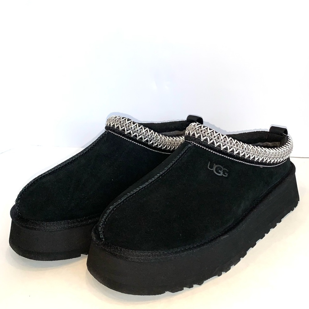 UGG Platform Tazz Slippers Never Used